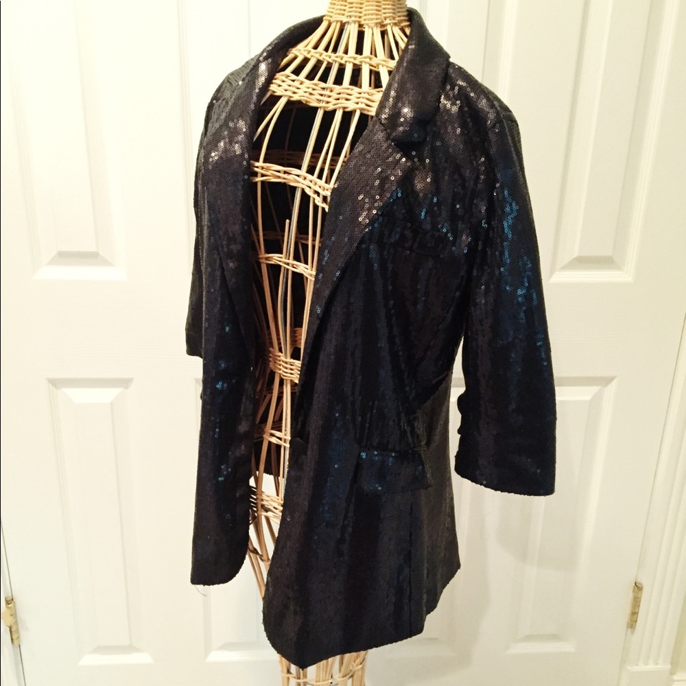 🖤 Gorgeous, black sequined boutique blazer 🖤